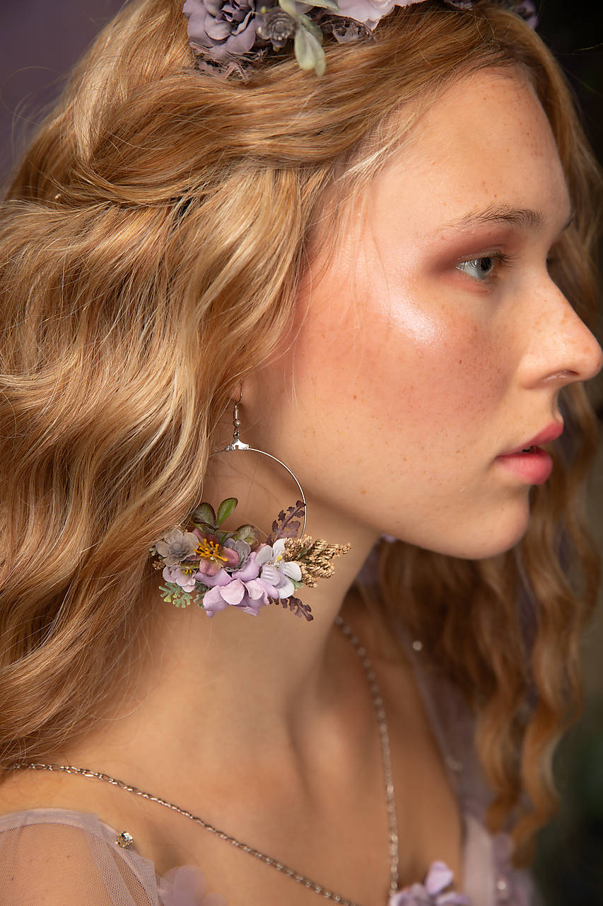 Kvetinové náušnice "stmieva sa a vonia levanduľa" - 6 cm