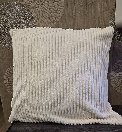 Úžitkový textil - Obliečka na vankúš semišová, vrúbková "varianty" (Krémová hrubší pásik) - 17269464_