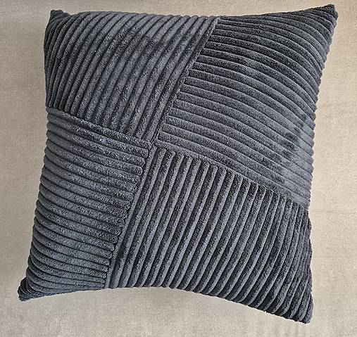 Úžitkový textil - Obliečka na vankúš semišová, vrúbková "varianty" (Čierna delená) - 17269512_