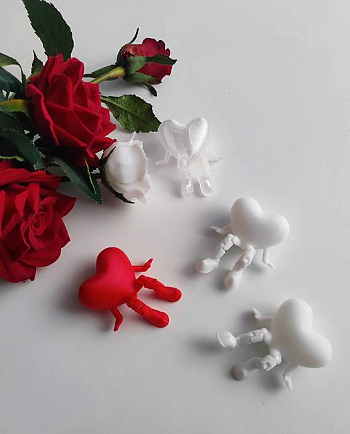 Dekorácie - Sediace srdiečka s flexi nohami, parťáci zo srdca (Malé Priehľadné) - 17267882_