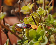 Prstene - Prstienok so srdiečkom a briliantom (žlté zlato) - 17270016_