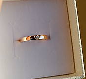 Prstene - Prstienok so srdiečkom a briliantom (žlté zlato) - 17270018_