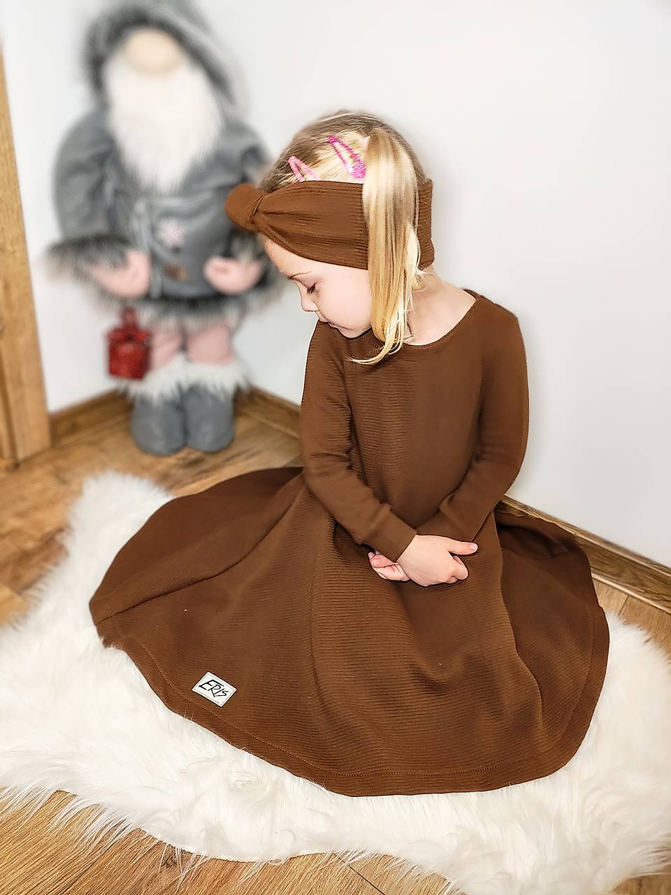 Šatočky SIMPLE BROWN