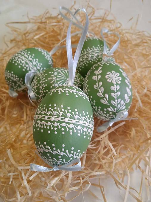 Dekorácie - Farebné kraslice- zelené pastelky (Zelená) - 17273521_