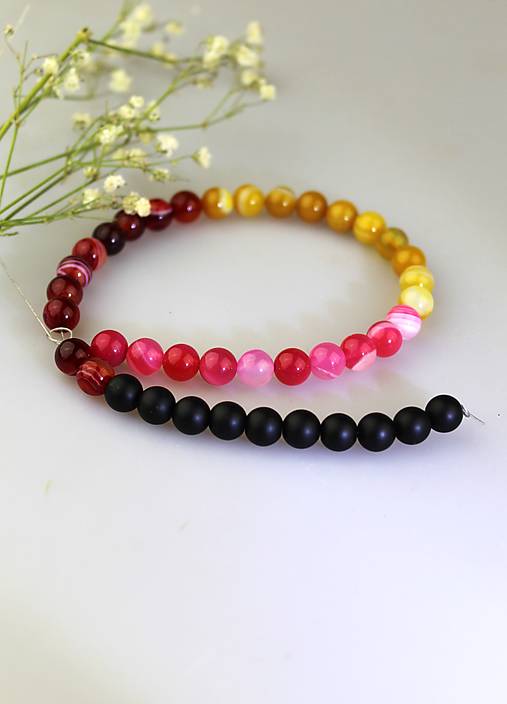 Minerály - mix achátoový korálky 8mm-celá šnúra - 17276524_