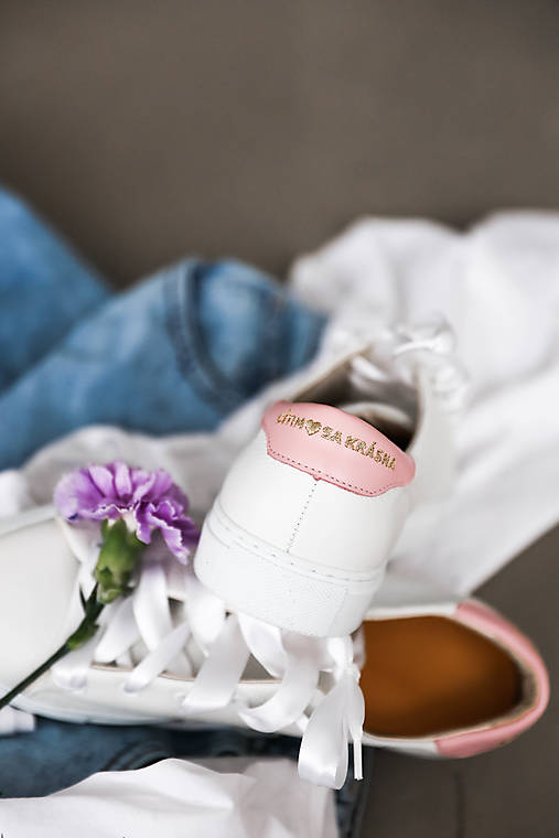 Ponožky, pančuchy, obuv - Biele tenisky "Cítim❤️sa krásna" - 17281796_