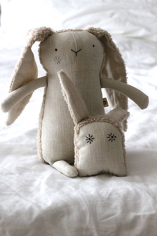 Budem Ťa sprevádzať detstvom - bruškáči (Zajko a hrkálka)