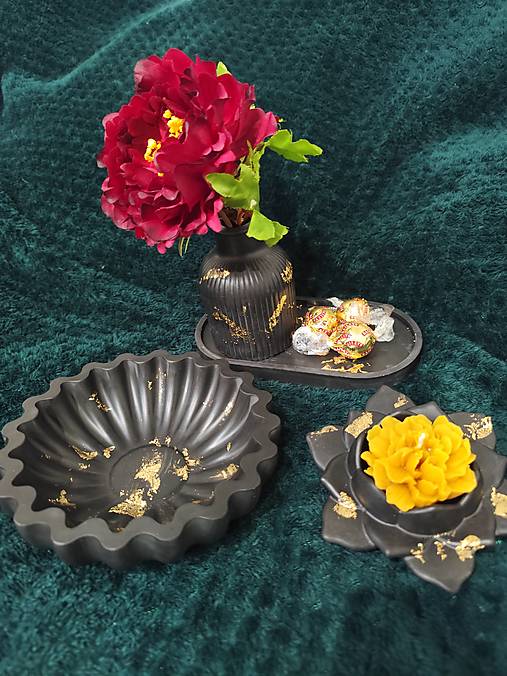 Dekorácie - Čierna elegancia - 17282692_