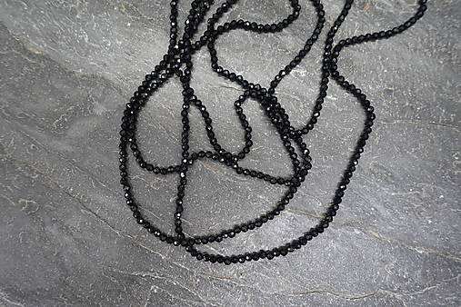 Minerály - Spinel čierny fazetovaný 3 (143ks) - 17291136_