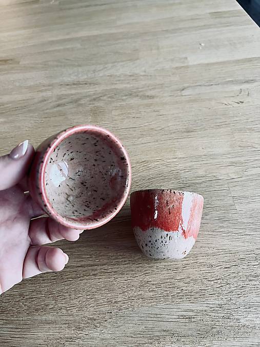 Espresso pohárik (korálová) kamenina