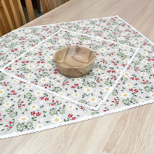 Úžitkový textil - VALERIA - folklórny motív kvety - obrus štvorec - 17295041_