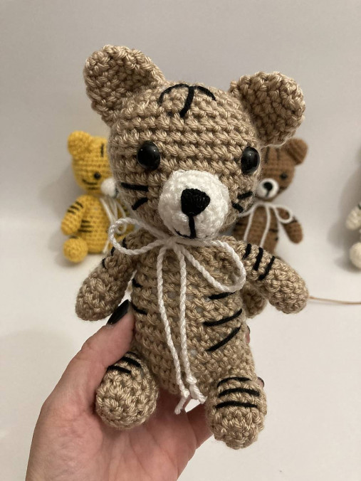 Hračky - Hačkovaná Hračka TIGER /5 farieb/ (béžový) - 17296083_