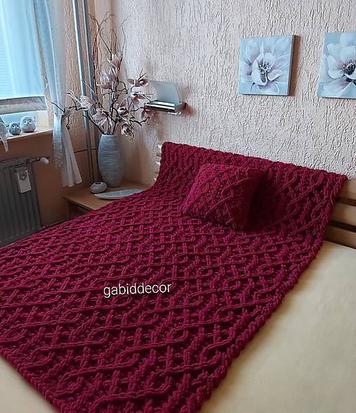 Jemnučká a ľahká deka z priadze alize puffy - šedá  (Deka, rozmer cca (125 x 175) cm, bordová/vínová č. 107)