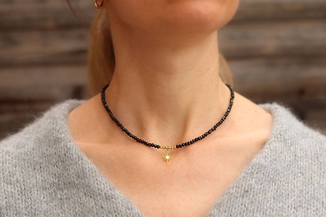 Náhrdelník choker spinel