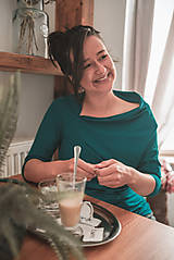 Topy, tričká, tielka - Žltý Asymetrický Top „Jemné vlny“ – Pohodlie s nádychom elegancie - 17300081_