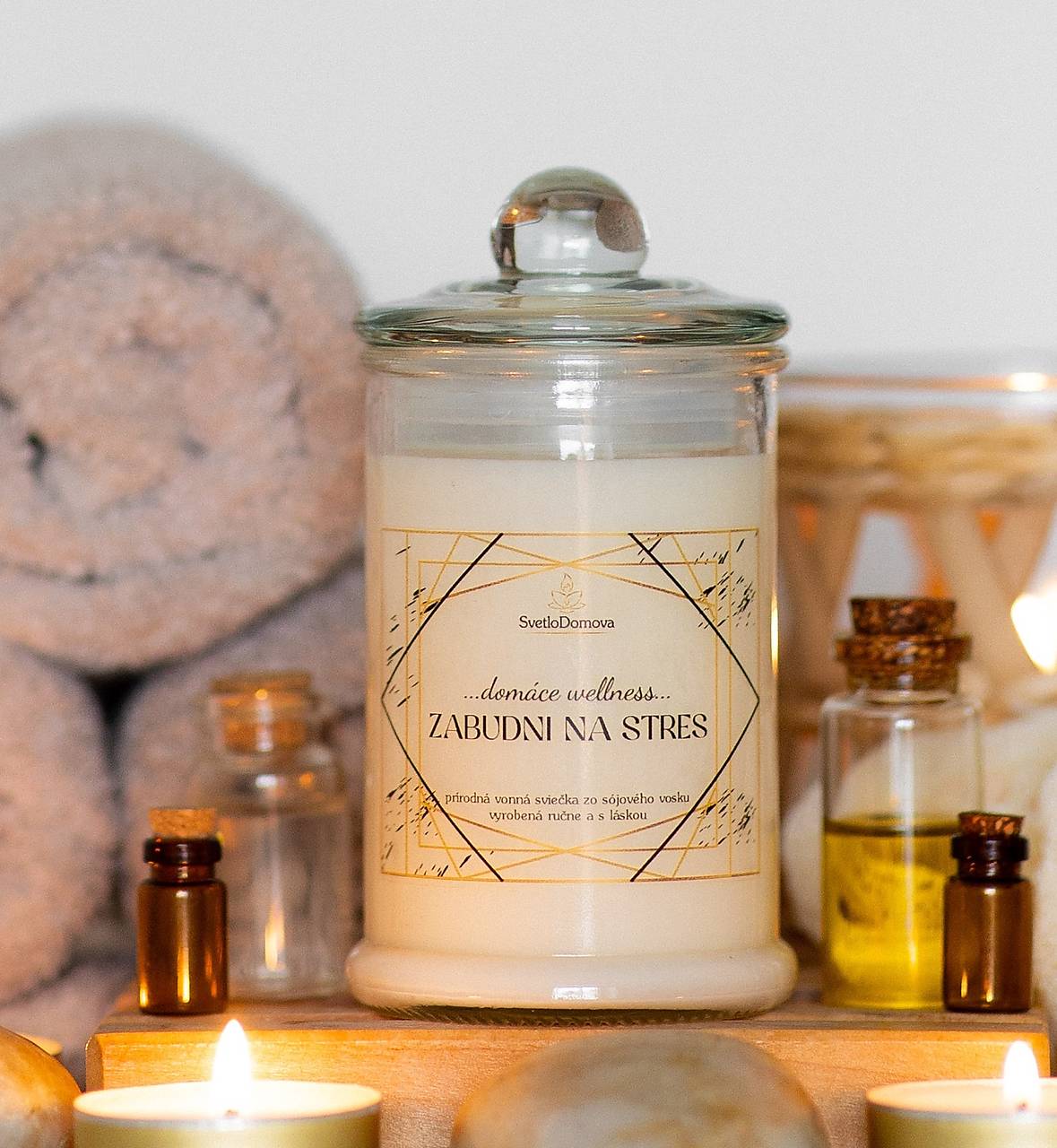 VÝPREDAJ - Sviečka zo sójového vosku s BAVLNENÝM/DREVENÝM knôtom - Zabudni na stres