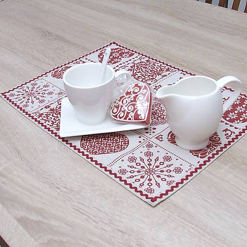 Úžitkový textil - ADRIANNA - bordové ornamentové srdiečka na režnej - prestieranie 30x40 - 17302075_