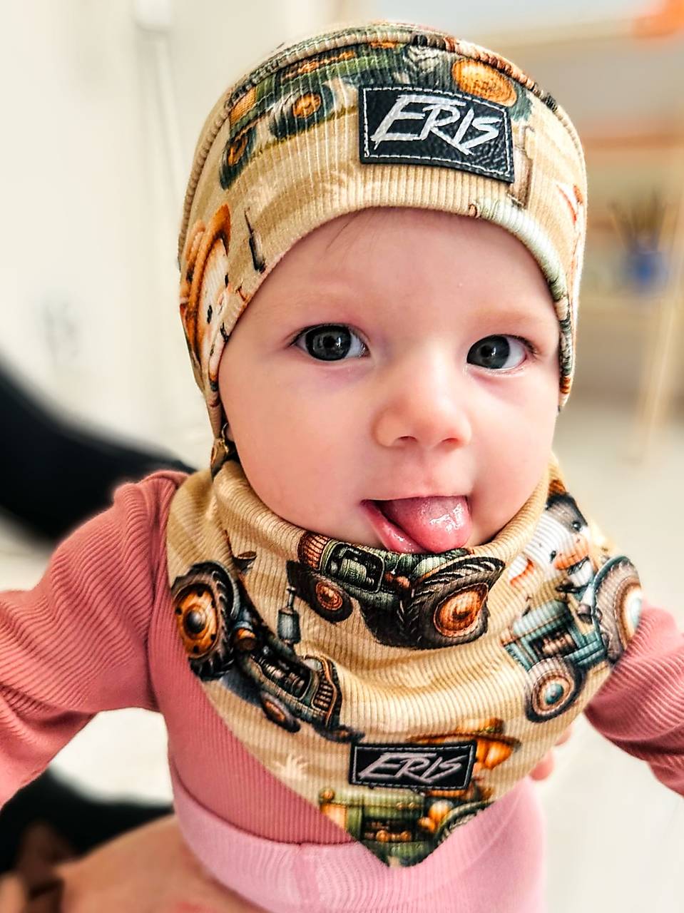 Slintáčik -  ZVIERATKÁ V TRAKTOROCH