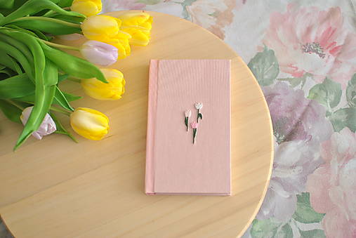 Papiernictvo - Pamätník "Tulipány" - 17310669_