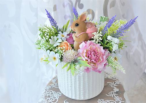 Dekorácie - veľkonočný aranžmánik so zajkom-1 - 17308934_