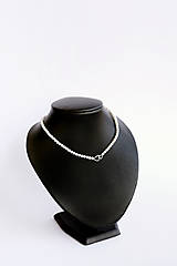 Náhrdelníky - minimalistický shell perlový náhrdelník - láska (strieborné srdiečka) - 17315003_
