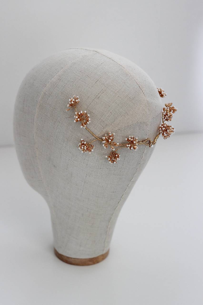 Vetvičky do vlasov v zlatej farbe 