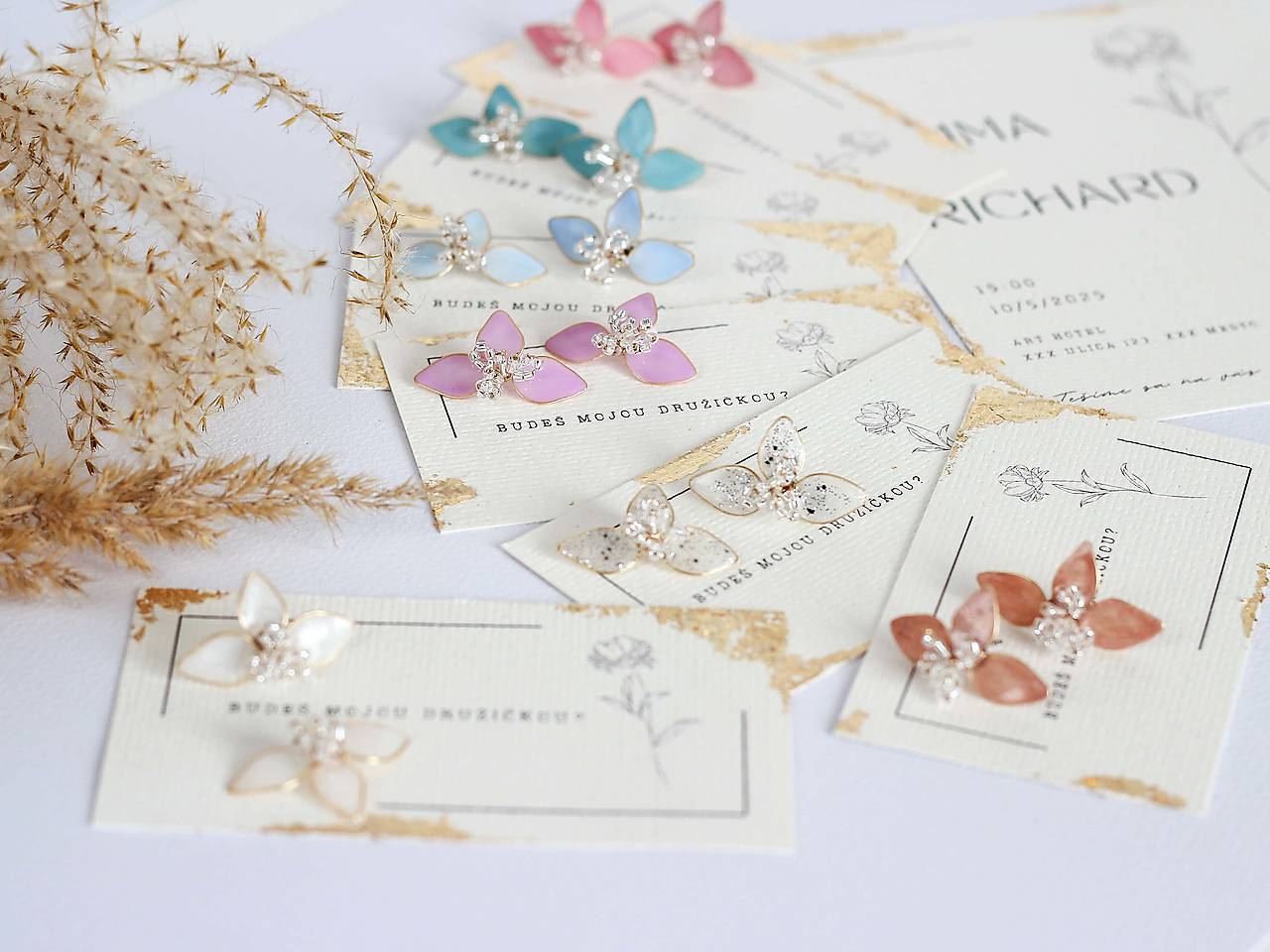 Náušnice pre družičky – nežný darček od nevesty
