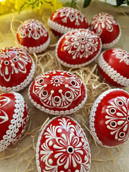 Dekorácie - Červené madeira kraslice do košíka - 17314933_