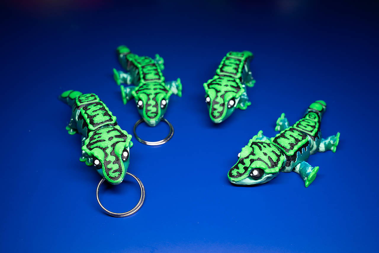 Pohyblivý gekon – štýlový kľúčenka a hračka v jednom!