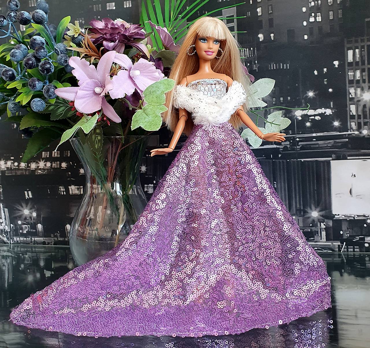 Luxusné flitrové šaty pre Barbie