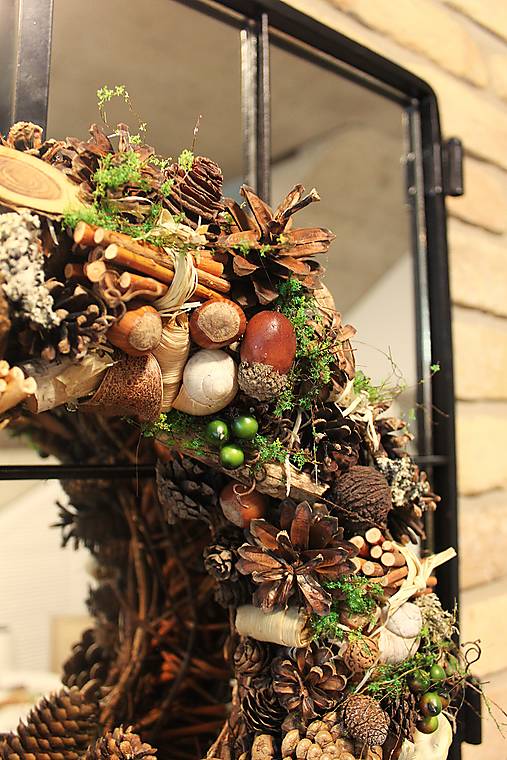 Dekorácie - Veniec s kúskom lesa - 17316022_