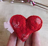 Brošne - plstená brošňa srdce - 17319149_
