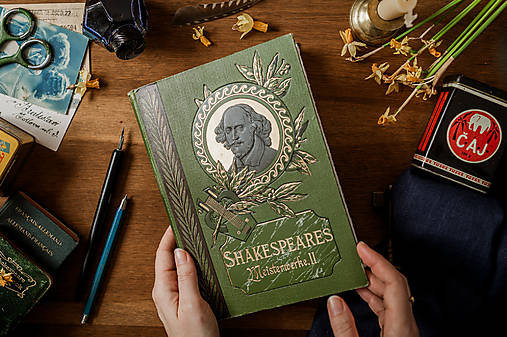 Papiernictvo - Shakespeare - upcyklovaný skicár na kreslenie - 17323274_