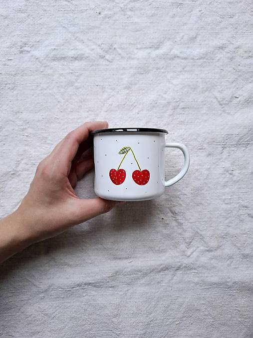 Nádoby - Smaltovaný hrnček Rozprávkové ovocie (Čerešne) - 17326718_