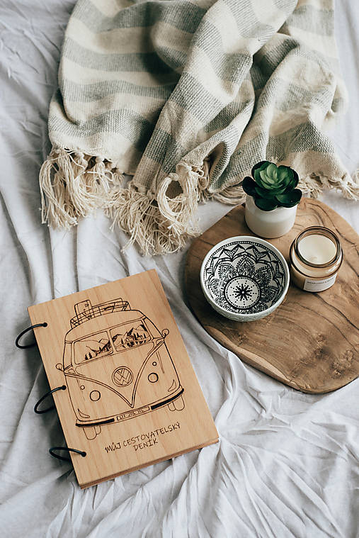 Papiernictvo - Dřevěný cestovatelský deník - 17326672_