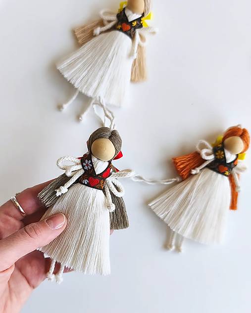 Dekorácie - Makramé folklórny anjelik FOLK DOLL - 17332585_
