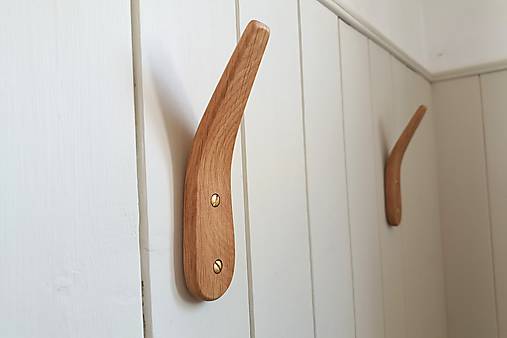 Nástenný vešiak IRISH drevo dub