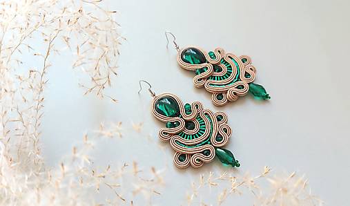 Náušnice - Šmaragdová Norah - Ručne šité šujtášové náušnice - Soutache earrings - 17335919_