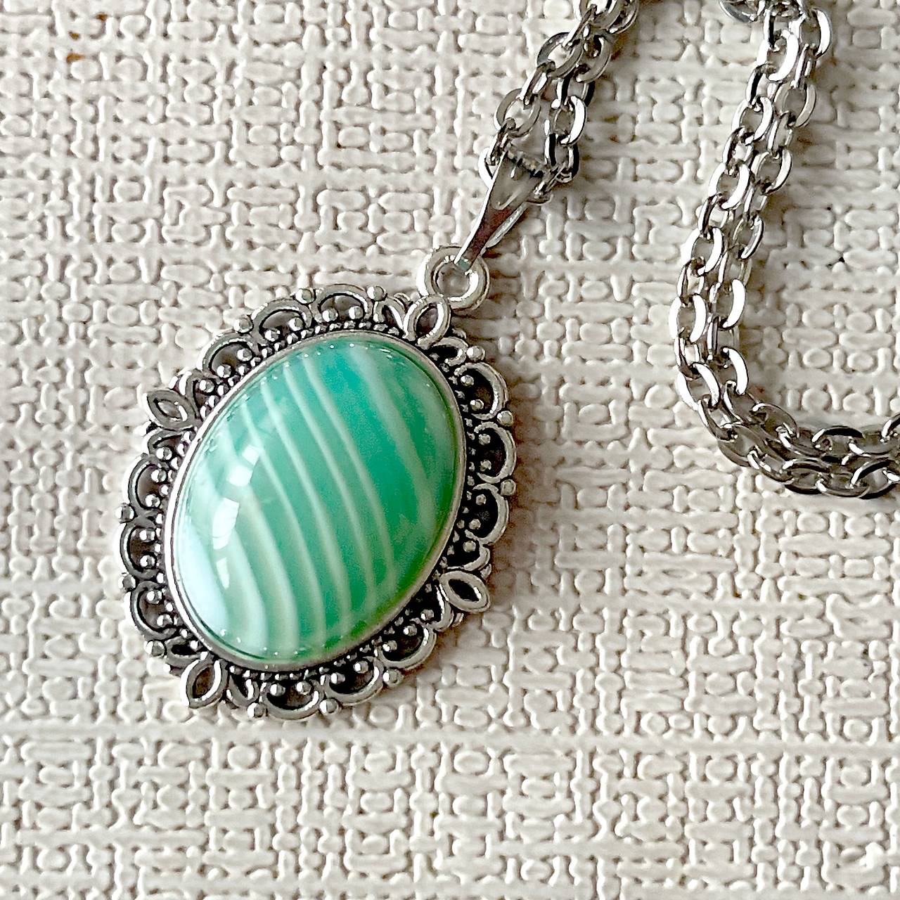Stripe Agate Antique Silver Pendant / Prívesok s pásikavým achátom E066