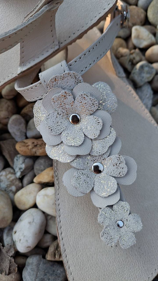 Ponožky, pančuchy, obuv - NOVINKA Kožene barefoot sandálky, skladom dĺžka 24,5cm šírka 10cm - 17345444_