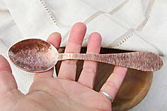 Sochy - Medená lyžica - ručne kovaná, tepaná - 17357515_