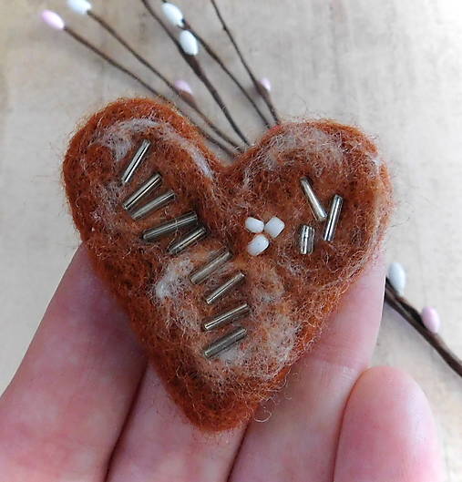Brošne - plstená brošňa medené srdce - 17360077_