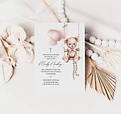 Papiernictvo - Pozvánka na krst s ružovým medvedíkom na hojdačke 2 (Nálepka na obálku s priemerom 4 cm) - 17369344_