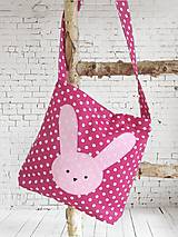  - Veľkonočná crossbody taška (Malinová s ružovým zajkom) - 17369654_