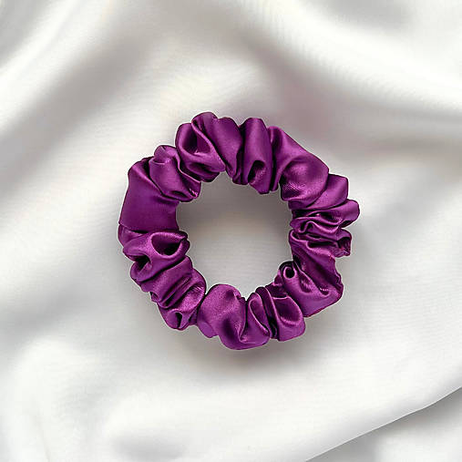 Ozdoby do vlasov - Saténová scrunchie | MINI (Hroznová) - 17367717_