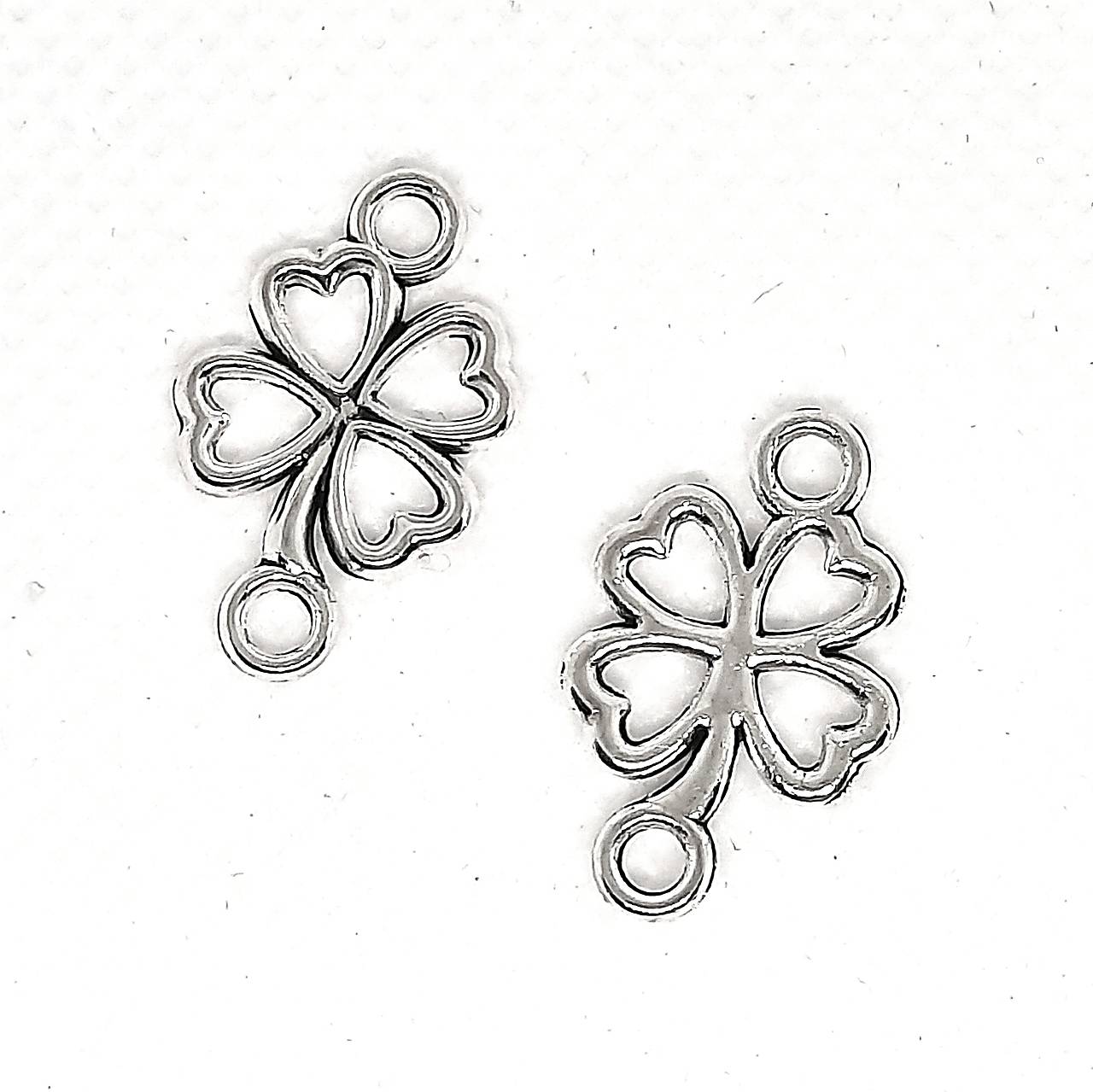 Medzikus štvorlístok-1ks (20x12mm-strieborná)