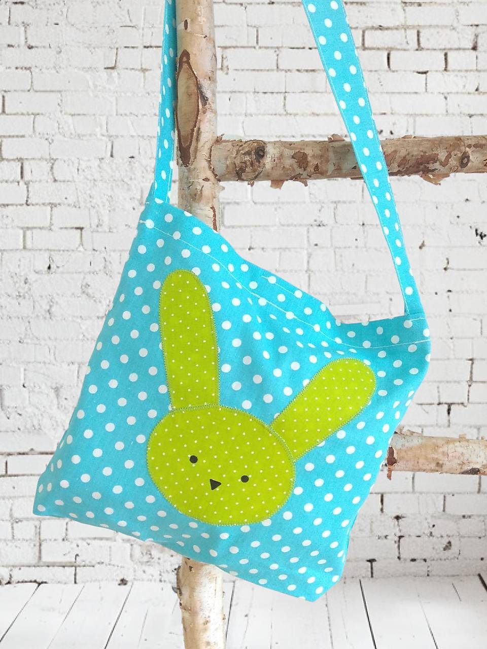 Veľkonočná crossbody taška