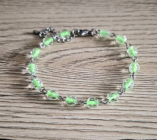 Náramky - Náramok ketlovaný sklo+oceľ (zelená) - 17375982_