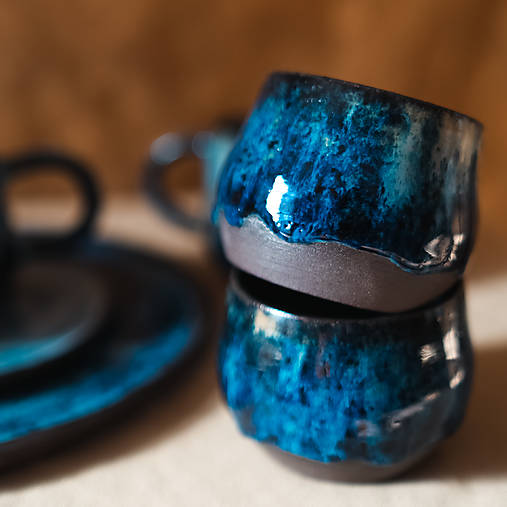 Nádoby - Šálka "earthy"  (Tyrkysová) - 17374172_