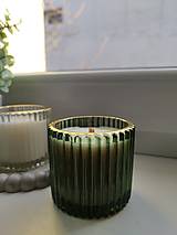 Sviečky - Sviečka v skle s vôňou capuccino - 17373010_